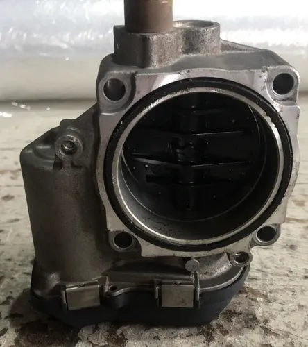 Corpo Borboleta Bmw X1 X3 2.0 16v 2012 - 2015 / 7588625