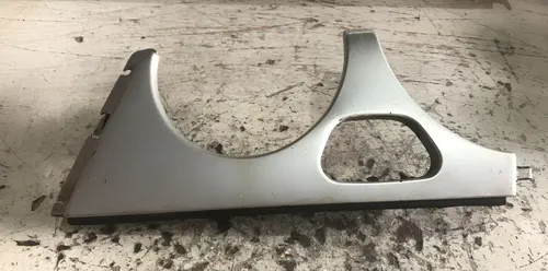 Moldura Esguicho Farol Esquerdo Mercedes E320 1996 Cinza