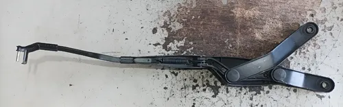 Braço Limpador Parabrisa Direito C180 2012 Direito