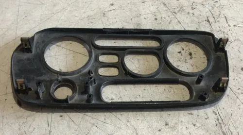 Moldura Do Painel Mitsubishi Colt 1996 - 2003 / Mr189245