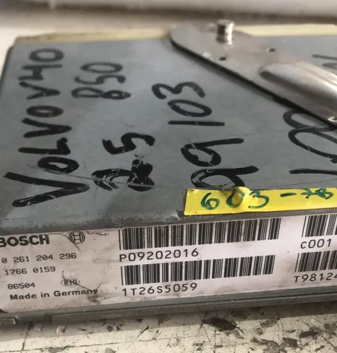 Módulo Injeção Volvo 850 V70 2.5 1999 - 2003 / P09202016
