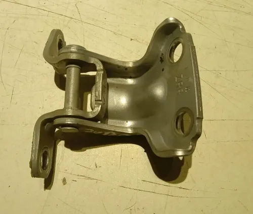 Dobradiça Superior Traseira Direita Subaru Impreza 2010