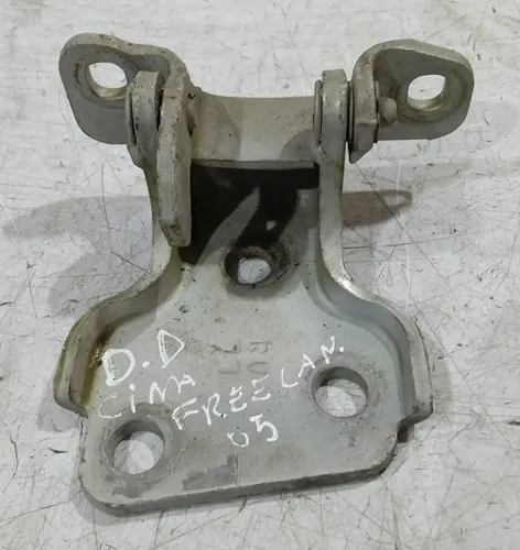Dobradiça Superior Porta Dianteira Direita Freelander 1 2005