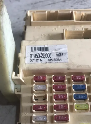 Caixa De Fusíveis Kia Magentis Ex 2.0 2006 2007/ 91950-2g000
