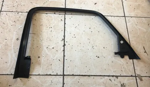 Acabamento Porta Traseiro Esquerdo Audi Q3 2015