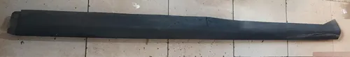 Spoiler Lateral Direito Caravan 2009 Preto
