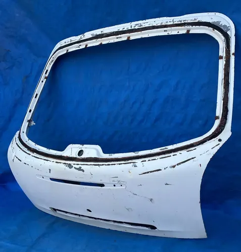Tampa Traseira Fiat Brava 1998 Á 2003 / Detalhe Branco