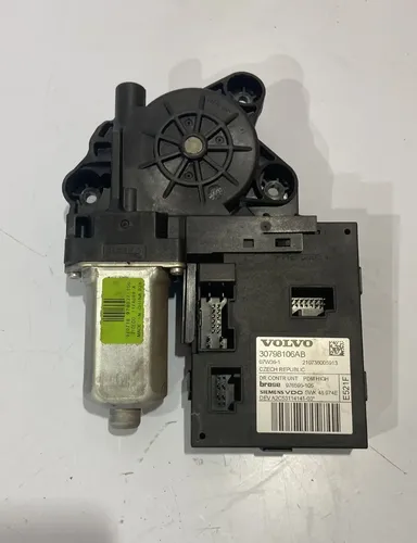 Motor De Vidro Dianteiro Direito Volvo C30 2008 - 2011 Motor De Vidro Dianteiro Direito Volvo C30 2008 - 2011