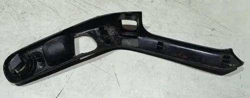 Moldura Botão Vidro Dianteira Esquerda Passat 1995 - 1997