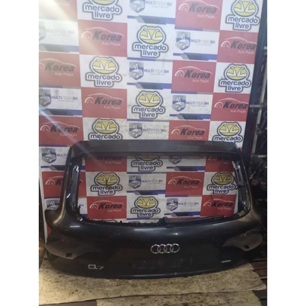 Tampa Traseira Audi Q7 2010 / 2015 Preto