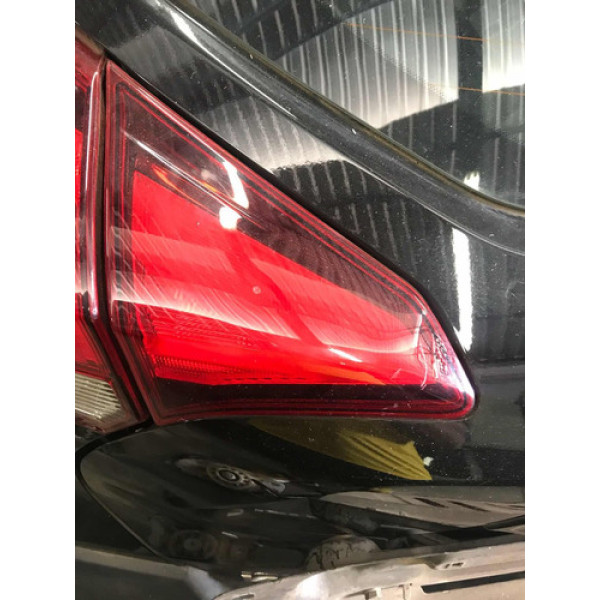 Lanterna Tampa Traseira Esquerda Nissan Kicks