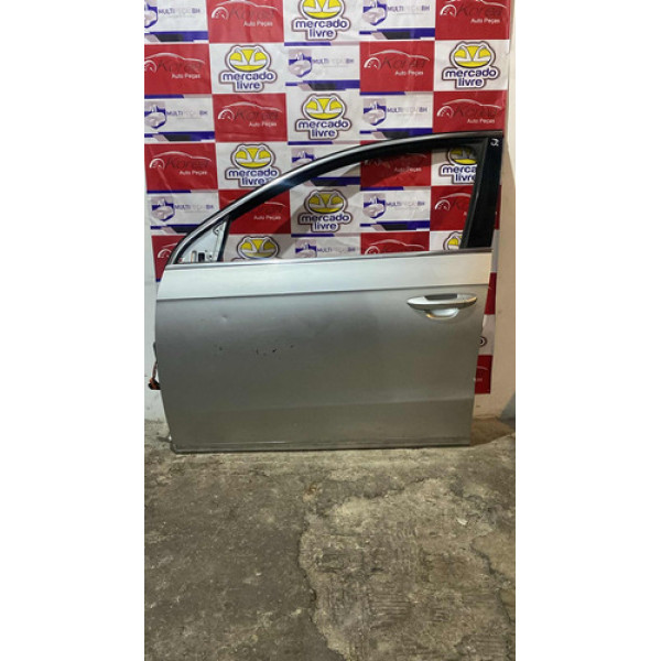 Porta Dianteira Esquerda Volkswagen Passat Tsi 13 C/detalhe Dianteira Esquerdo Prateado