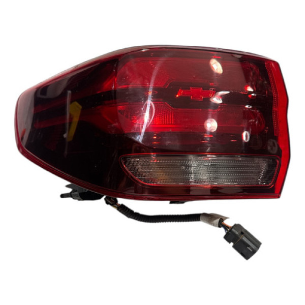 Lanterna Esquerda Chevrolet Montana 2023/2025 Esquerdo/motorista Vermelho