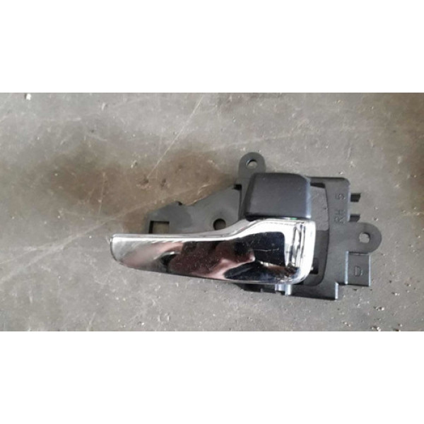 Maçaneta Interna Dianteira Direita Mitsubishi Lancer 11/17 Prata Dianteira