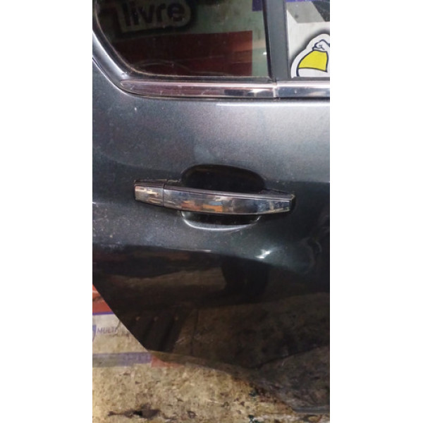 Maçaneta Externa Traseira Direit Chevrolet Tracker 2017/2019 Traseira