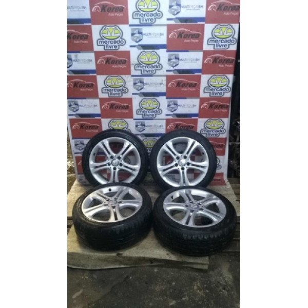 Jogo De Rodas 17 C/ Pneus Mercedes A200 2013 / 2017 Prateado