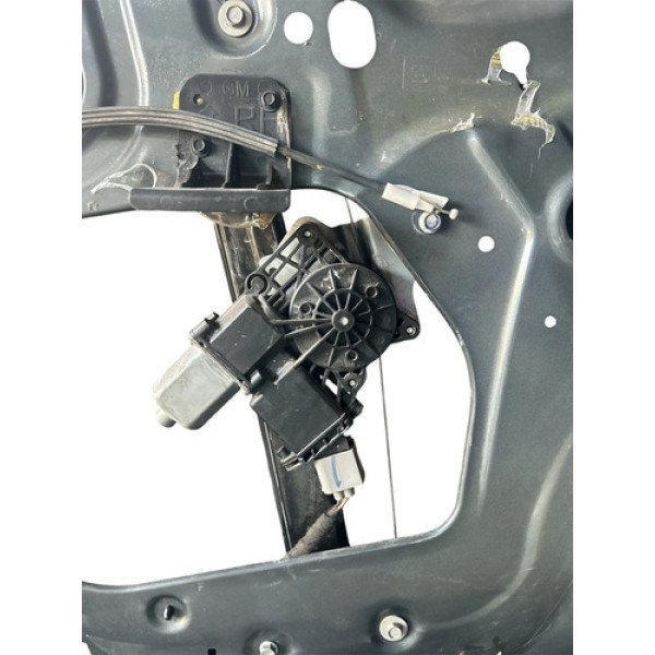 Máquina Vidro Porta D/e Chevrolet Tracker 2015/19