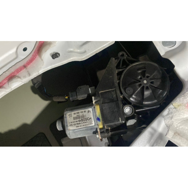 Máquina De Vidro Dianteira Direita Peugeot 2008 2019/2022