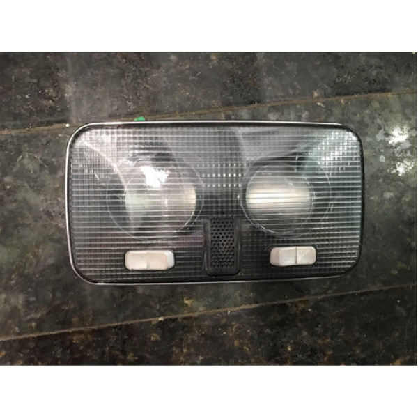 Luz Cortesia (1520400000) Fiat Linea 2016