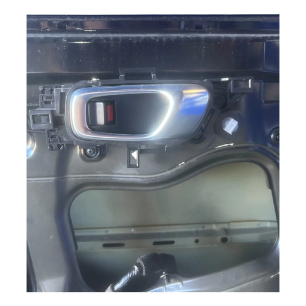 Maçaneta Interna Traseira Esquerda Honda Hrv 23/26 Cinza Traseira