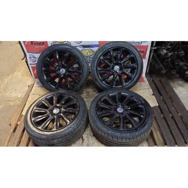 Jogo De Roda 17 C/ Pneus Volvo V40 2013 / 2021 Preto