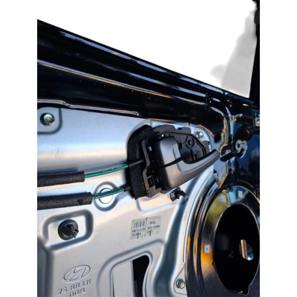 Maçaneta Interna Porta T/e Hyundai Ix35 10/21 Cinza-escuro Traseira