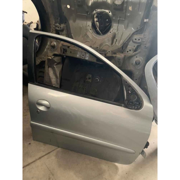 Porta Dianteira Direita Peugeot 207 / 206