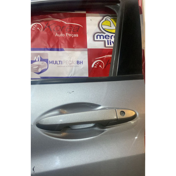 Maçaneta Externa Dianteira Esquerda Honda Hrv 2015/2021 Dianteira
