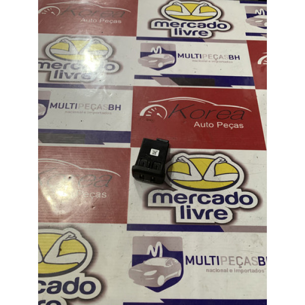 Tomada Usb (26213272) Chevrolet Tracker 2020/2024