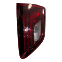 Lanterna Tampa Traseira Dir (26279498) Chevrolet Ônix Sedan Direito/passageiro Vermelho