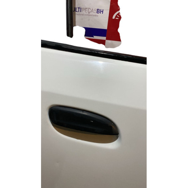 Maçaneta Externa Porta Dianteira Direit Chevrolet Ônix 12/19 Dianteira