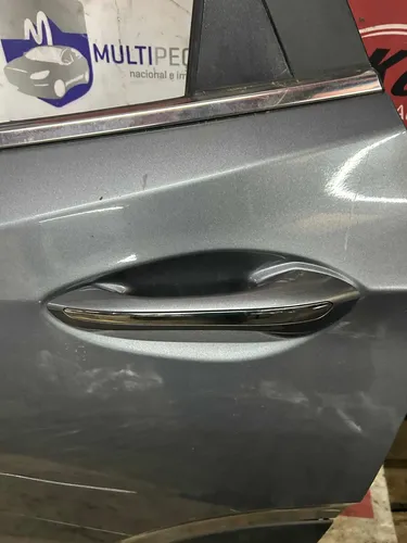 Maçaneta Externa T.e Chevrolet Tracker Premier 2020 / 2023 Prata/gris Metálico Dianteira