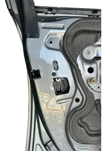 Fechadura Porta D/e Bmw 318i 2004/11