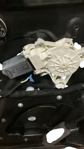 Máquina De Vidro Porta D.e Audi E-tron 22/24