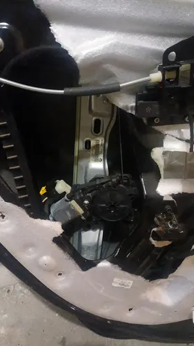 Máquina Vidro Porta Traseira Esquerda Fiat Fastback