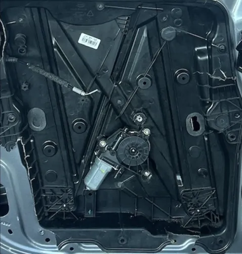 Máquina De Vidro Porta D/e Byd Song Pro 2024/25