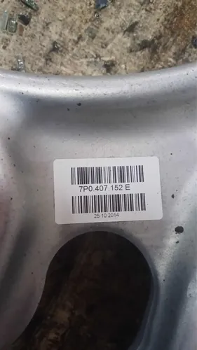 Bandeja Dianteira Direita (7p0407152e) Audi Q7 2010 / 2015