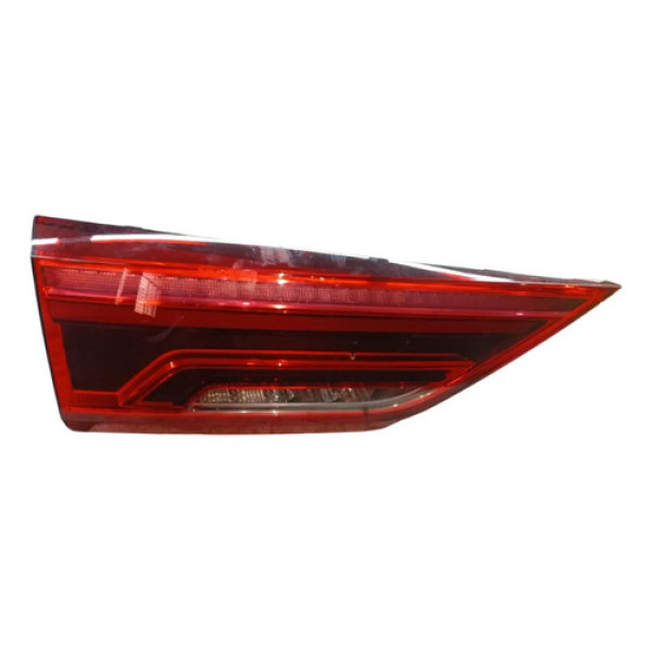 Lanterna Tampa Tras Dir Audi Q3 Sportback 2.0 2025 Detalhe