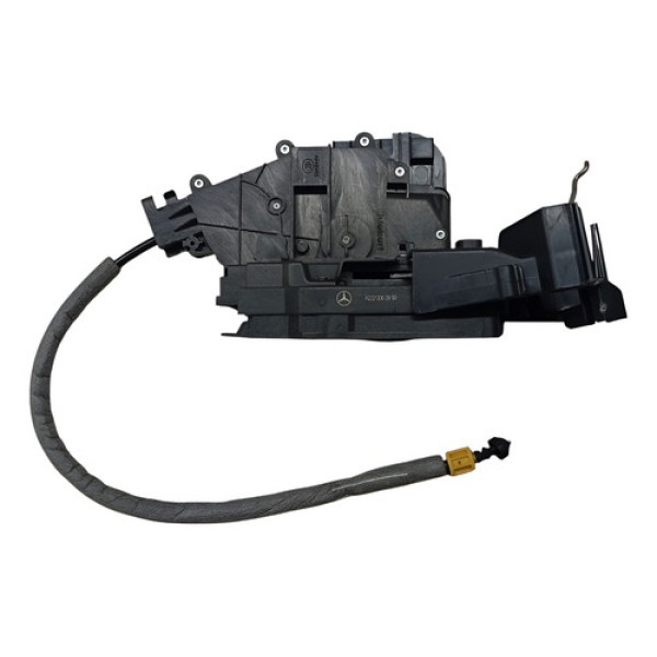 Fechadura Porta Dianteira Esquerda Mercedes Coupe C250 2015