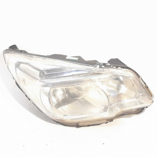 Farol Chevrolet Trailblazer 2015 2016 2017 (recuperar)  Direito