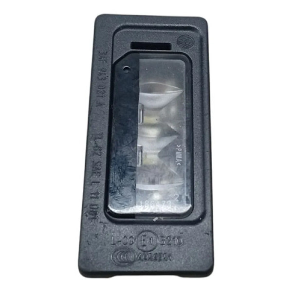 Lanterna Placa Traseira Volkswagen Jetta 211cv 2014