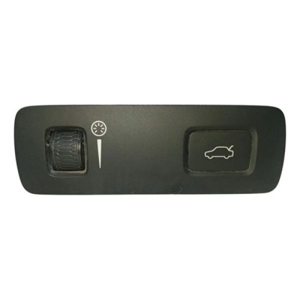 Botão Abertura Porta Malas Volvo Xc60 5t 2.0t Momentum 2019