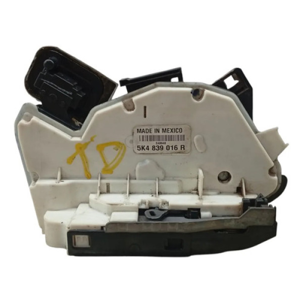Fechadura Porta Traseira Direita Volkswagen Jetta 2014