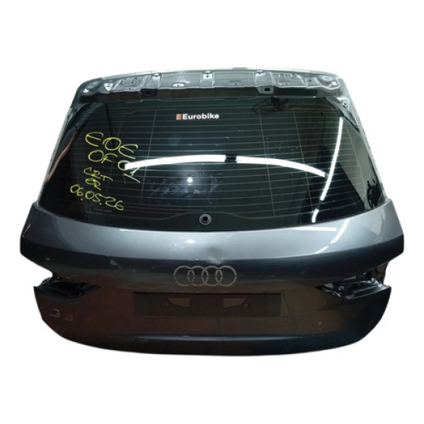 Tampa Traseira Vidro Vigia Audi Q3 Tfsi 2021 2022 Detalhe