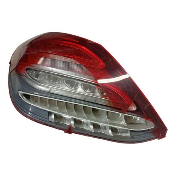 Lanterna Esquerda Mercedes C200 2.0 T 2015 2016 Detalhe