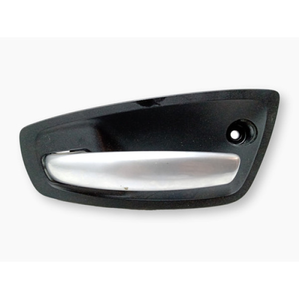 Maçaneta Interna Traseira Esquerda Bmw 120i 2006 2008 2010  Prateado Traseira