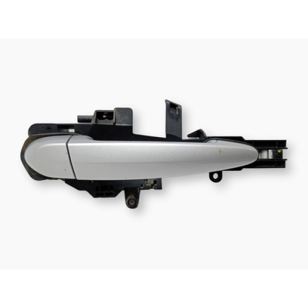 Maçaneta Externa Dianteira Direita Bmw 120i 2006 2008 2010  Prateado