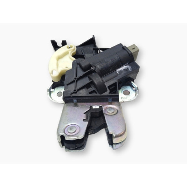 Trava Fechadura Tampa Tras Volkswagen Passat 2.0t 2008 