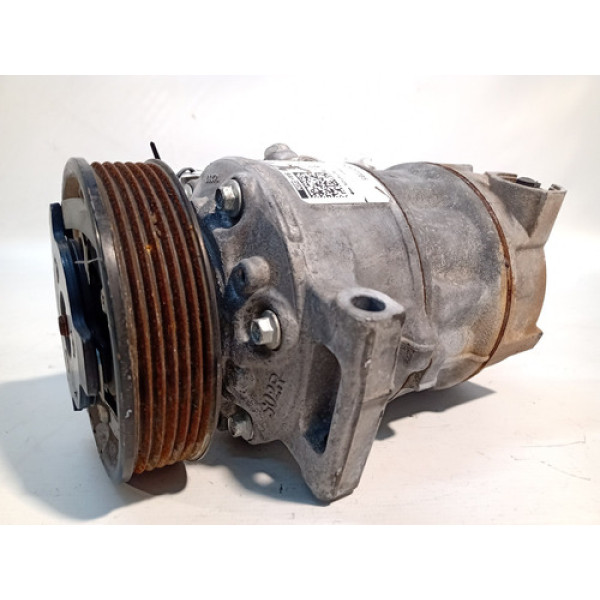 Compressor Ar Condicionado Detalhe Audi Q3 2018