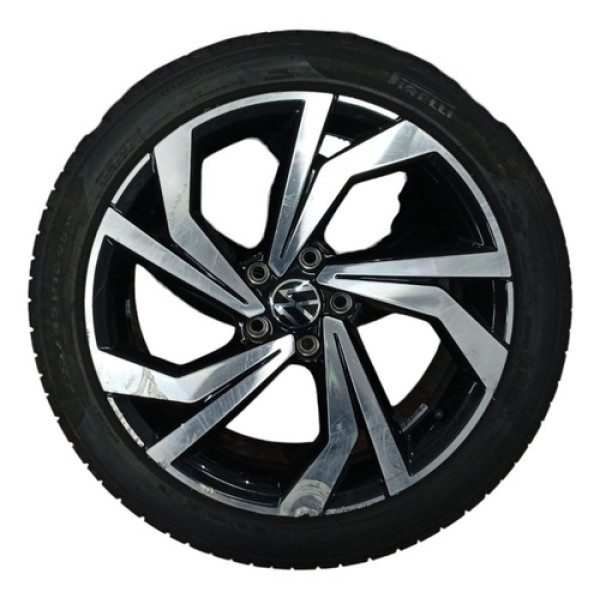 Roda Detalhe Pneu Bom Volkswagen Jetta Gli 2024 225 45 R18 Prata